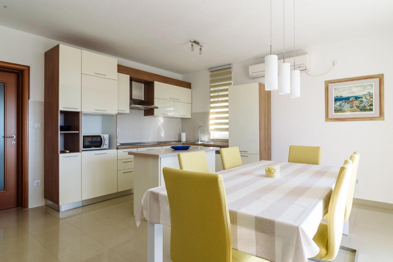 Apartman Niko Kaštela Esterno foto