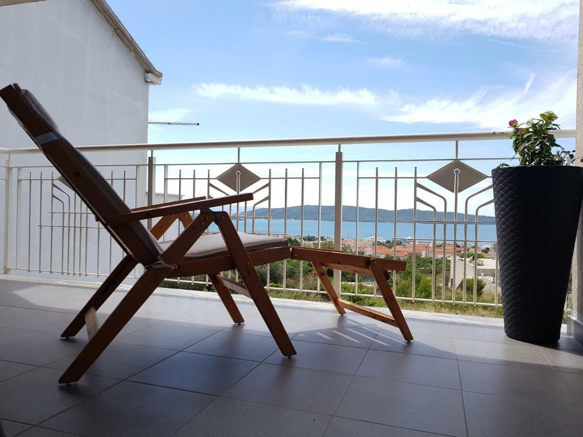 Apartman Niko Kaštela Esterno foto