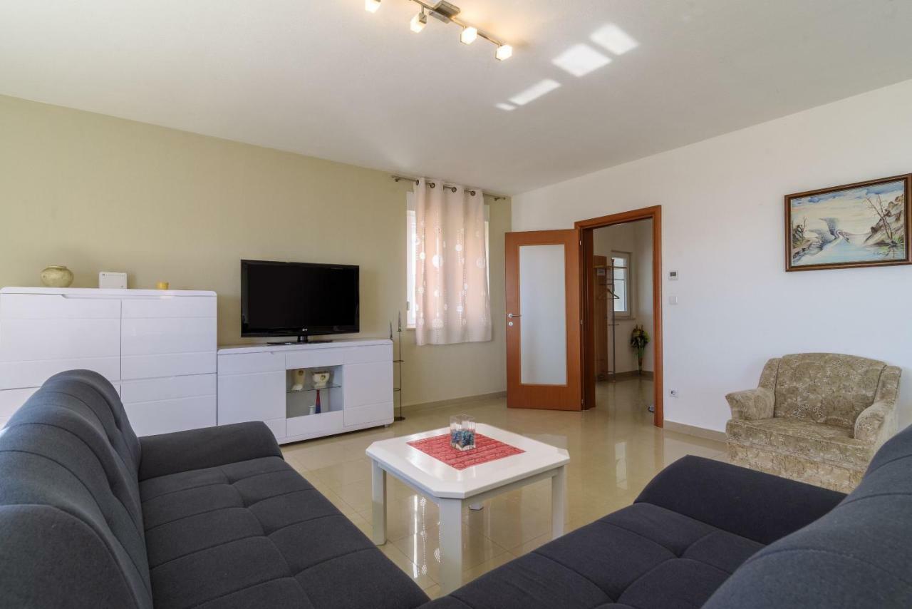 Apartman Niko Kaštela Esterno foto