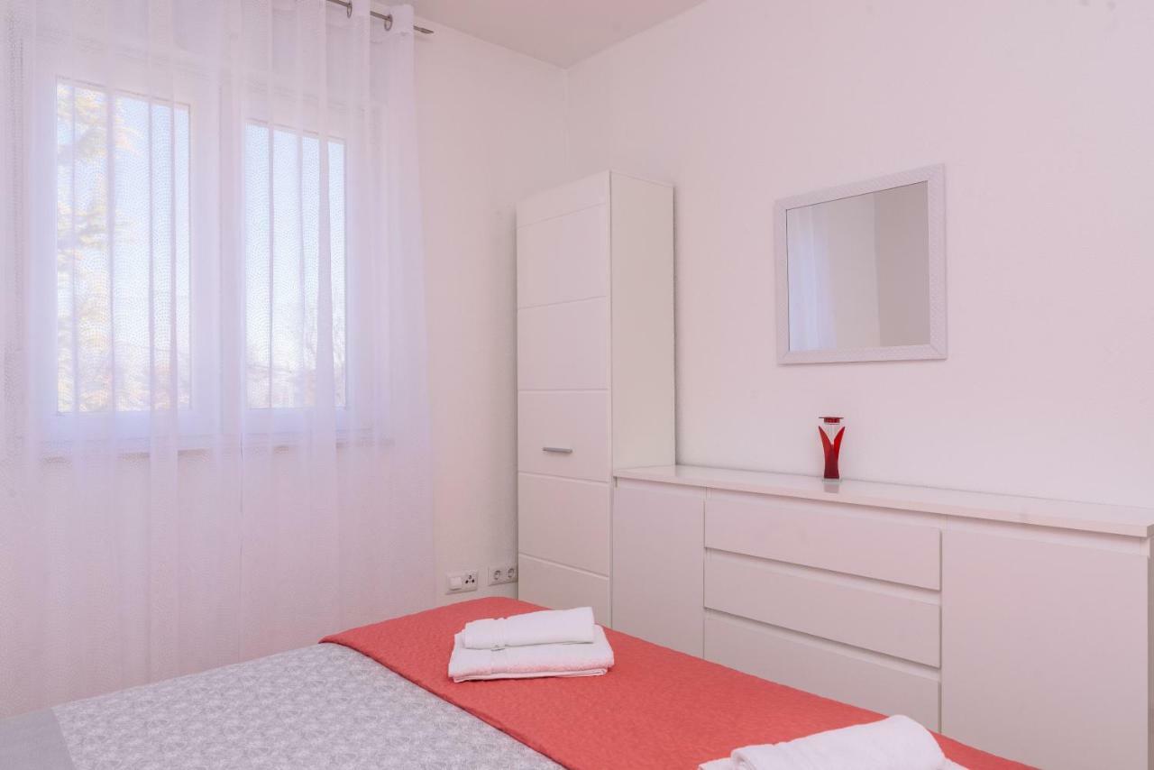 Apartman Niko Kaštela Esterno foto